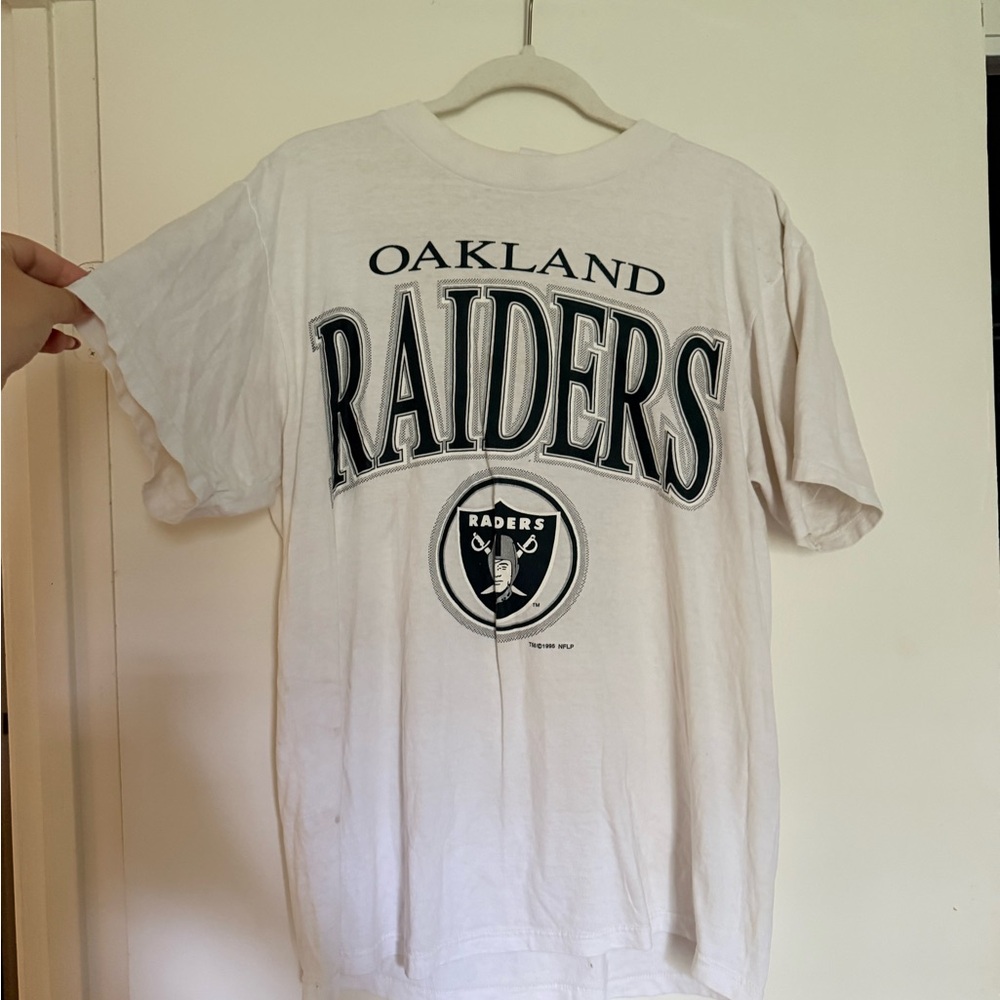 Vintage 90s raiders tee